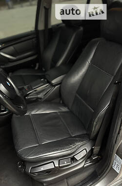 Внедорожник / Кроссовер BMW X5 2004 в 