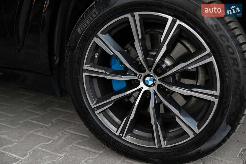 Внедорожник / Кроссовер BMW X5 2018 в Черновцах