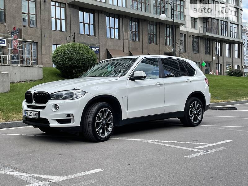 Позашляховик / Кросовер BMW X5 2017 в Києві