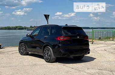 Позашляховик / Кросовер BMW X5 2020 в 