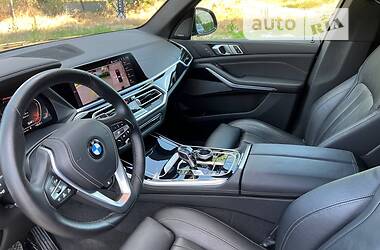 Позашляховик / Кросовер BMW X5 2020 в 