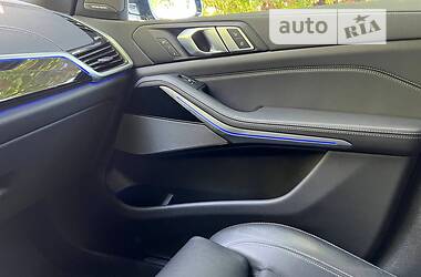 Позашляховик / Кросовер BMW X5 2020 в 