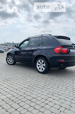 Внедорожник / Кроссовер BMW X5 2006 в Новоселице