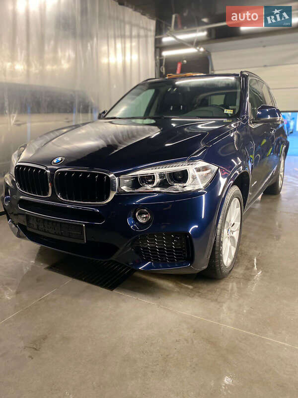 Позашляховик / Кросовер BMW X5 2016 в Рівному