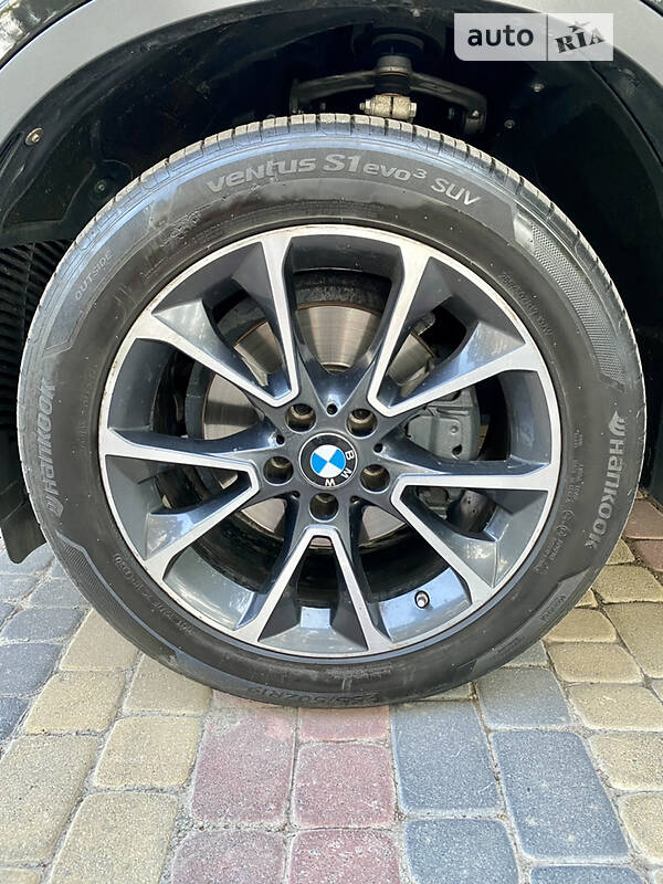 Внедорожник / Кроссовер BMW X5 2014 в Черновцах