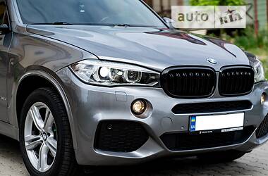 Внедорожник / Кроссовер BMW X5 2015 в Черновцах