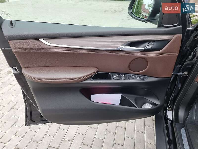 Внедорожник / Кроссовер BMW X5 2015 в Киеве