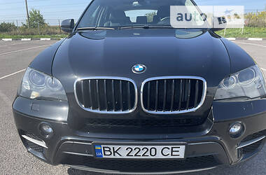 Внедорожник / Кроссовер BMW X5 2010 в Ровно