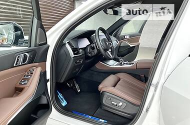 Позашляховик / Кросовер BMW X5 2022 в 