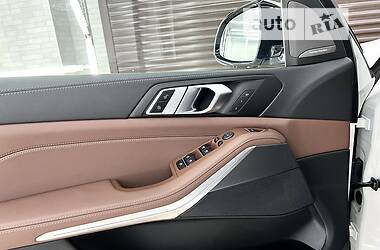Позашляховик / Кросовер BMW X5 2022 в 