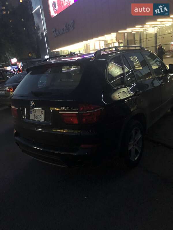 Позашляховик / Кросовер BMW X5 2012 в Києві