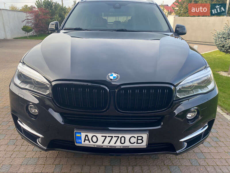 Внедорожник / Кроссовер BMW X5 2018 в Ужгороде