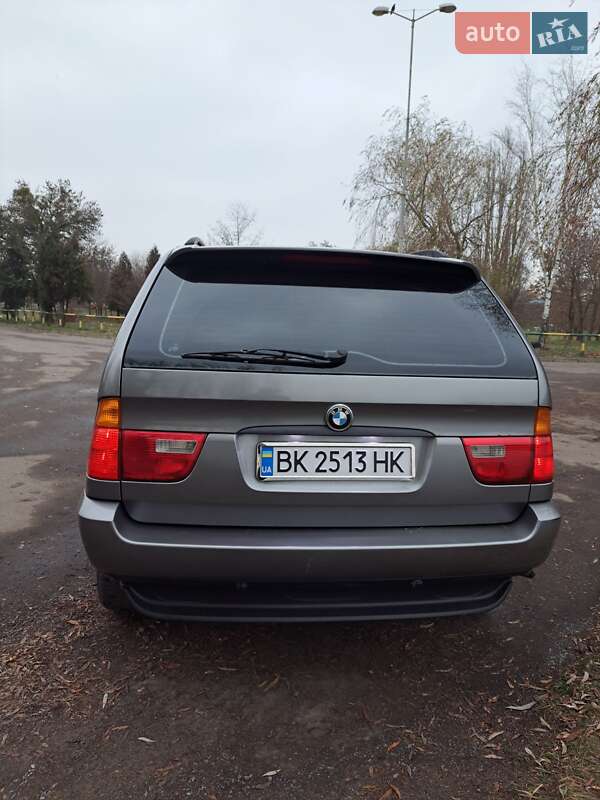 Внедорожник / Кроссовер BMW X5 2004 в Ровно
