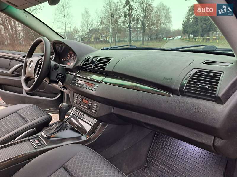 Внедорожник / Кроссовер BMW X5 2004 в Ровно