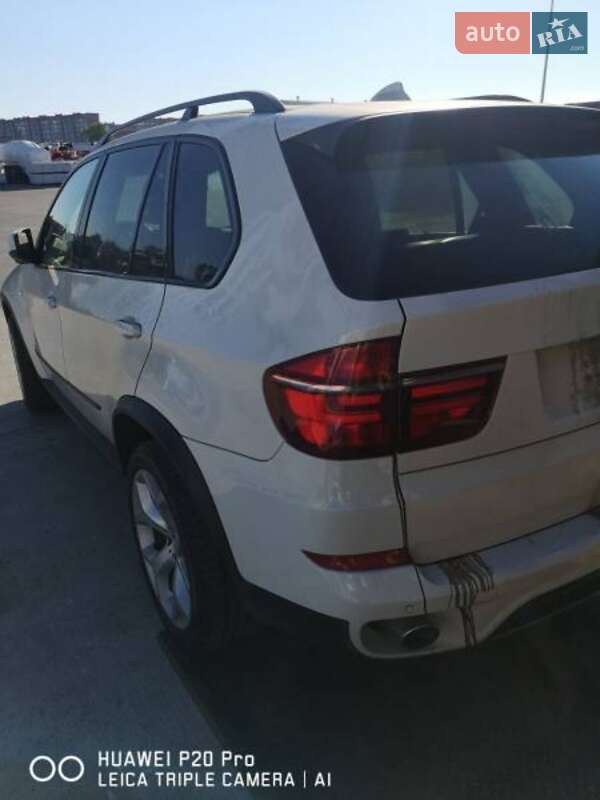 Внедорожник / Кроссовер BMW X5 2011 в Ужгороде