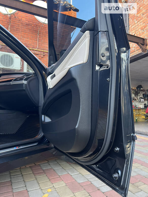 Позашляховик / Кросовер BMW X5 2010 в Краснокутську