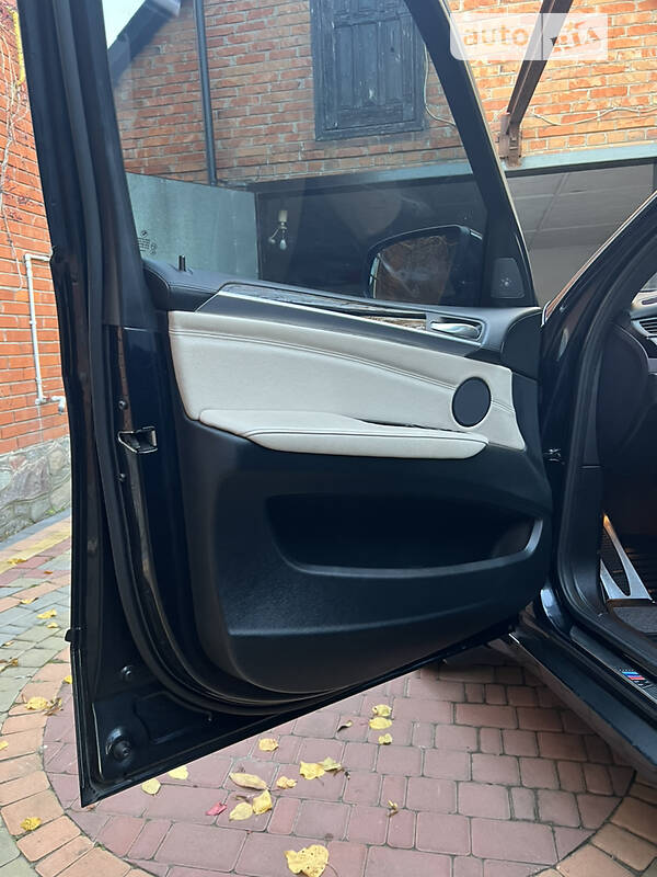 Позашляховик / Кросовер BMW X5 2010 в Краснокутську