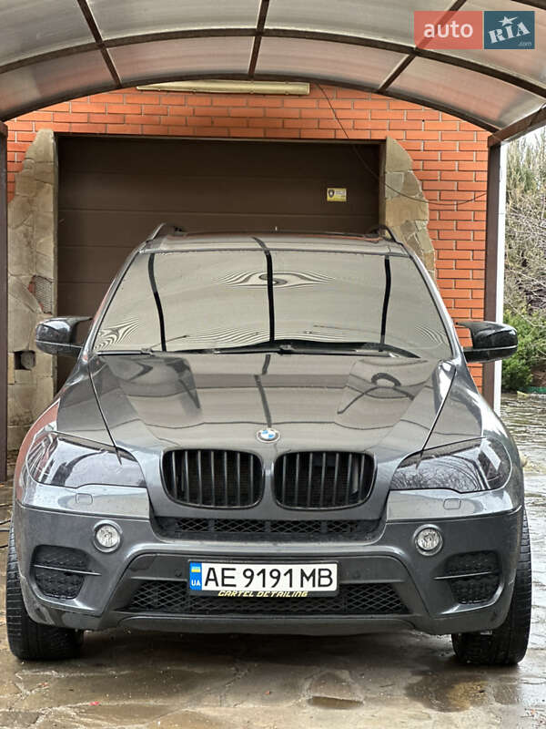 Внедорожник / Кроссовер BMW X5 2010 в Днепре