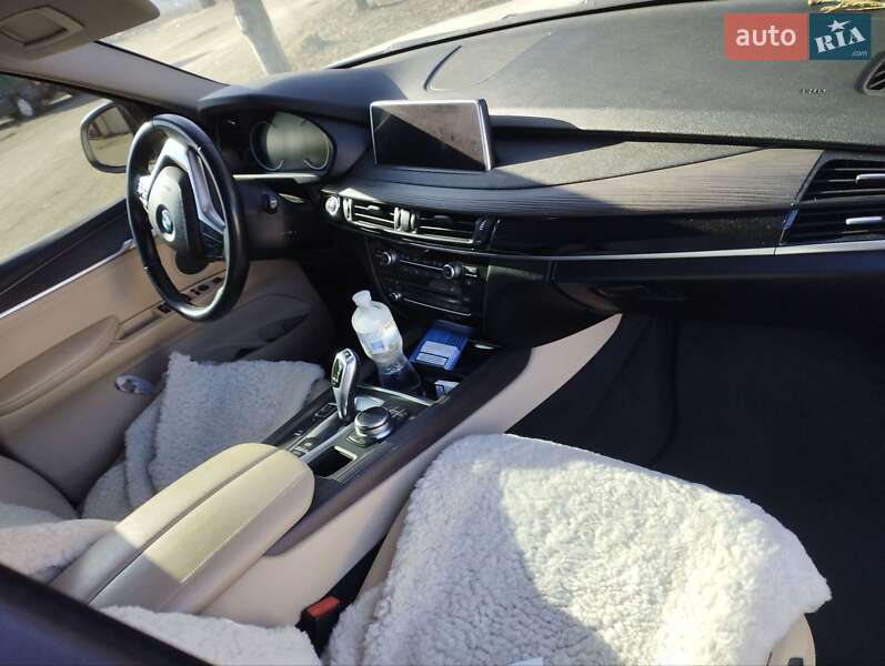 Внедорожник / Кроссовер BMW X5 2018 в Новомосковске