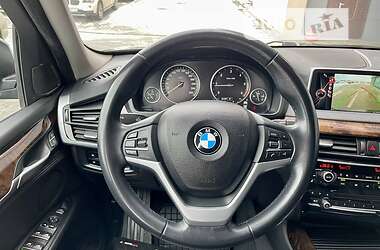 Позашляховик / Кросовер BMW X5 2015 в 