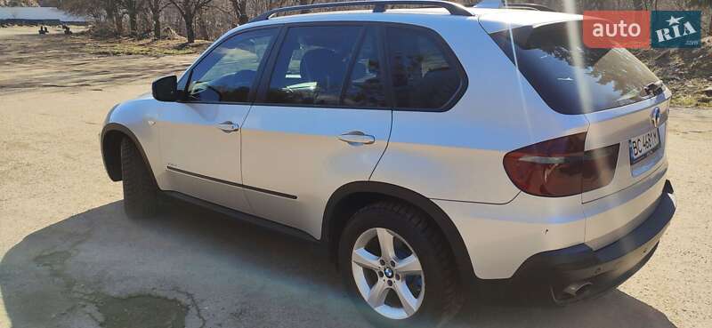 Внедорожник / Кроссовер BMW X5 2010 в Львове