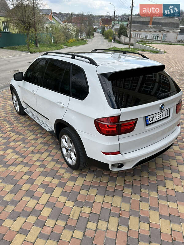 Внедорожник / Кроссовер BMW X5 2011 в Умани