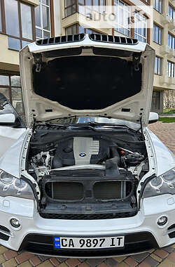 Внедорожник / Кроссовер BMW X5 2011 в Умани