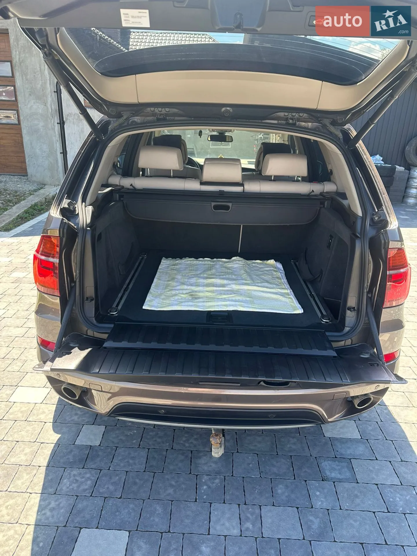 2010 BMW X5 - мініатюра 16