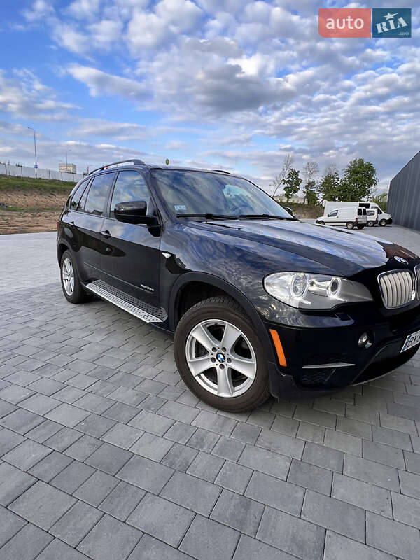 Внедорожник / Кроссовер BMW X5 2012 в Хмельницком
