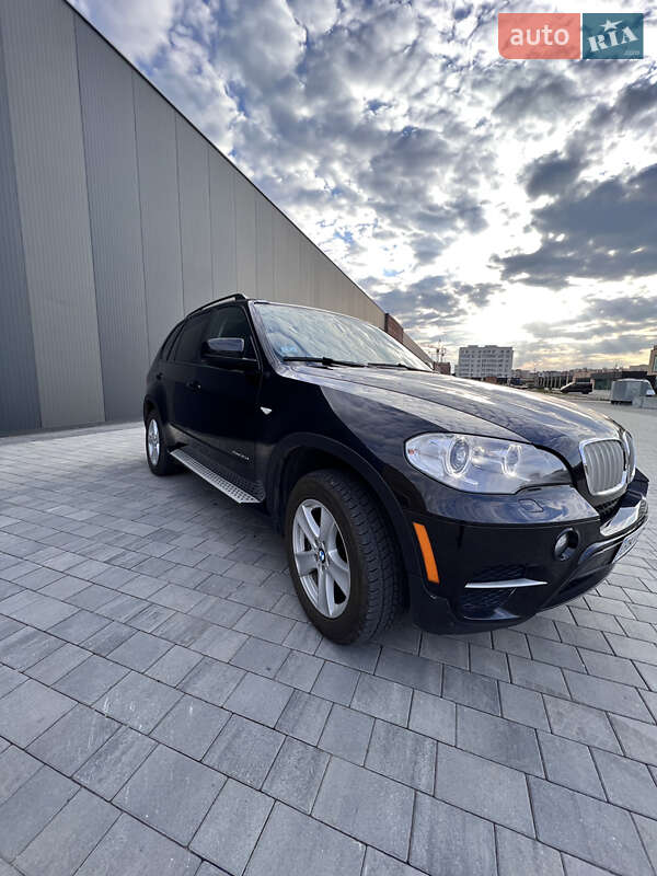 Внедорожник / Кроссовер BMW X5 2012 в Хмельницком