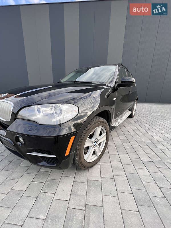 Внедорожник / Кроссовер BMW X5 2012 в Хмельницком