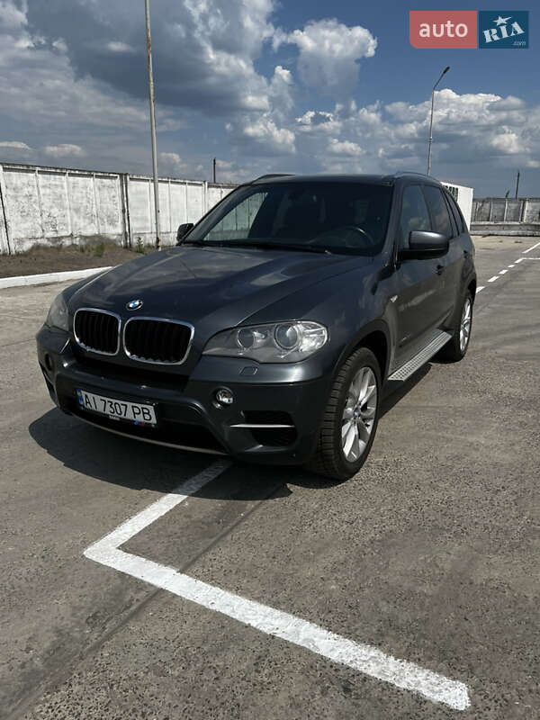 Внедорожник / Кроссовер BMW X5 2010 в Коростене