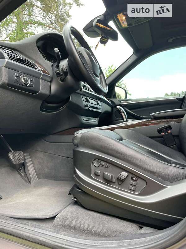 Позашляховик / Кросовер BMW X5 2011 в Сумах