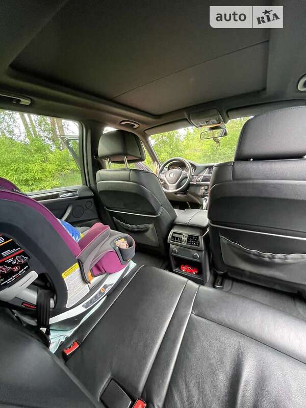 Позашляховик / Кросовер BMW X5 2011 в Сумах
