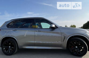 Позашляховик / Кросовер BMW X5 2017 в 