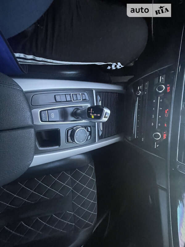 Внедорожник / Кроссовер BMW X5 2016 в Киеве