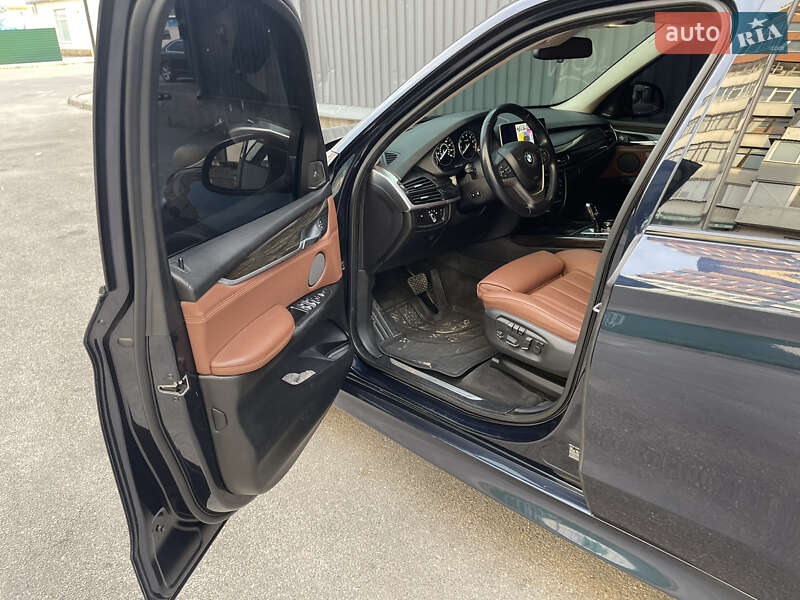 Позашляховик / Кросовер BMW X5 2014 в Запоріжжі