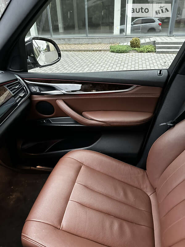 Позашляховик / Кросовер BMW X5 2017 в Києві