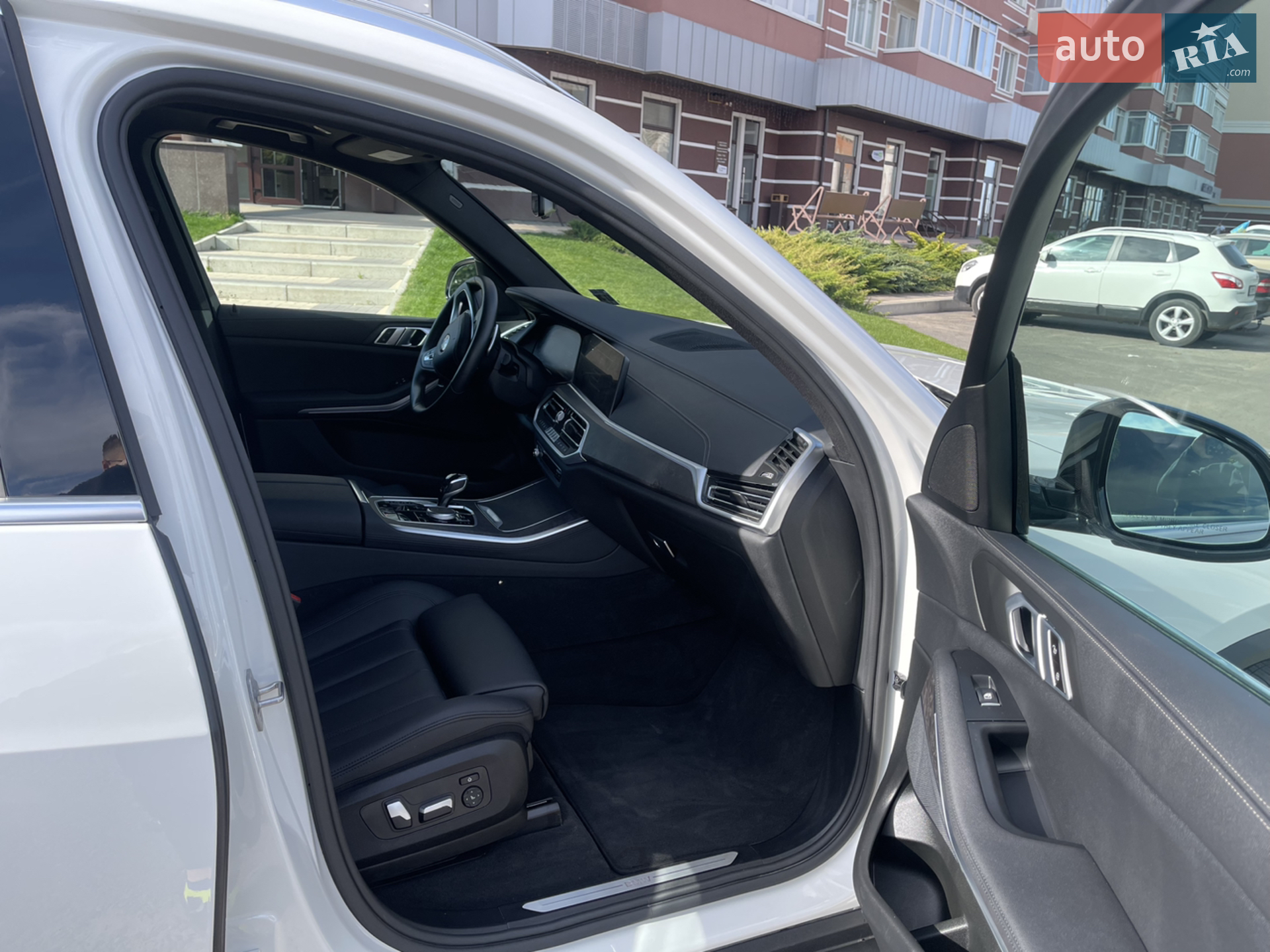 2021 BMW X5 - мініатюра 39