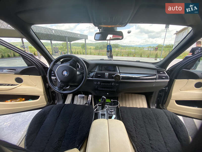 Позашляховик / Кросовер BMW X5 2012 в Львові