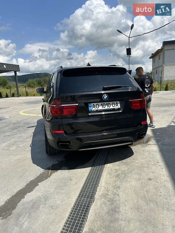 Позашляховик / Кросовер BMW X5 2012 в Львові