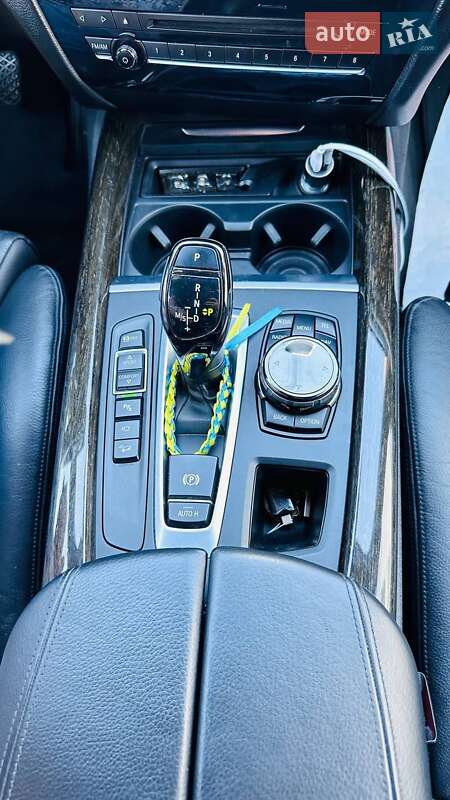Внедорожник / Кроссовер BMW X5 2014 в Белгороде-Днестровском