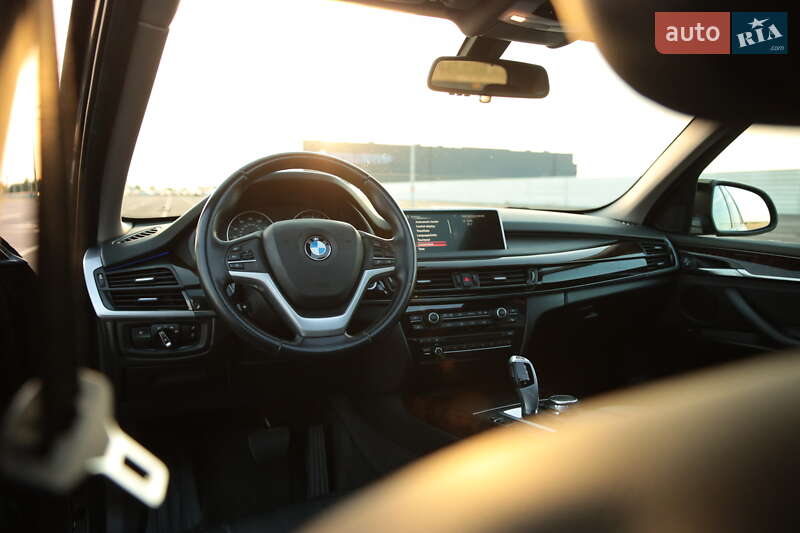 Внедорожник / Кроссовер BMW X5 2015 в Львове