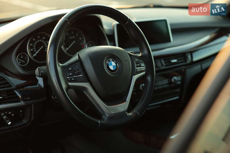 Внедорожник / Кроссовер BMW X5 2015 в Львове