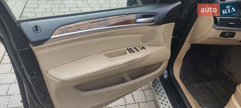 Позашляховик / Кросовер BMW X5 2012 в Львові