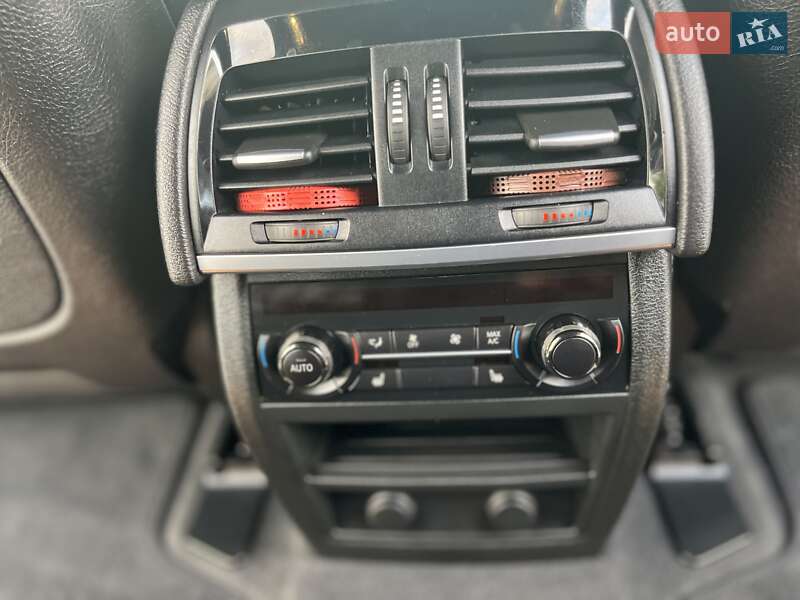 Внедорожник / Кроссовер BMW X5 2014 в Измаиле