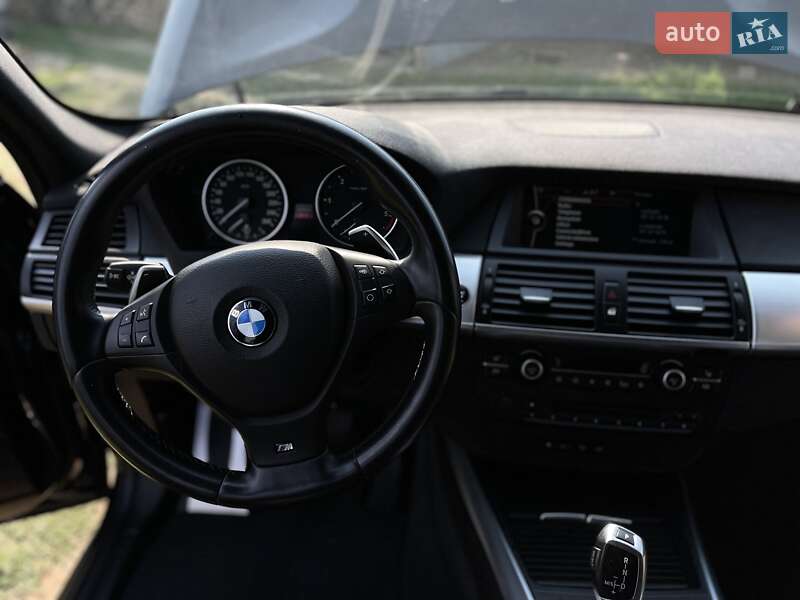 Внедорожник / Кроссовер BMW X5 2012 в Черновцах