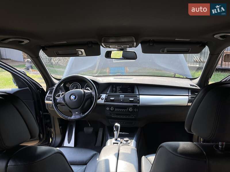 Внедорожник / Кроссовер BMW X5 2012 в Черновцах