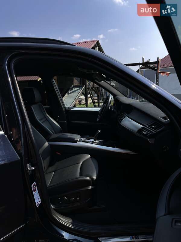 Внедорожник / Кроссовер BMW X5 2012 в Черновцах
