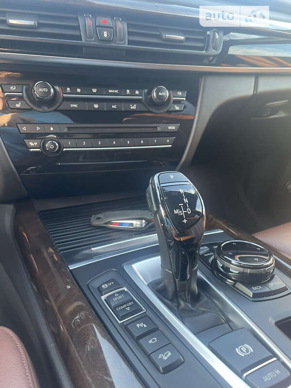 Внедорожник / Кроссовер BMW X5 2015 в Киеве